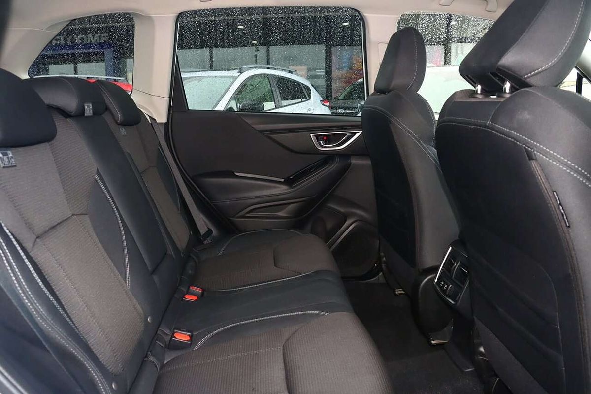 2023 Subaru Forester 2.5i S5