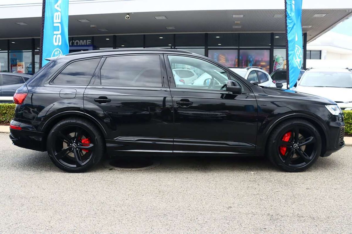 2023 Audi Q7 55 TFSI S line 4M