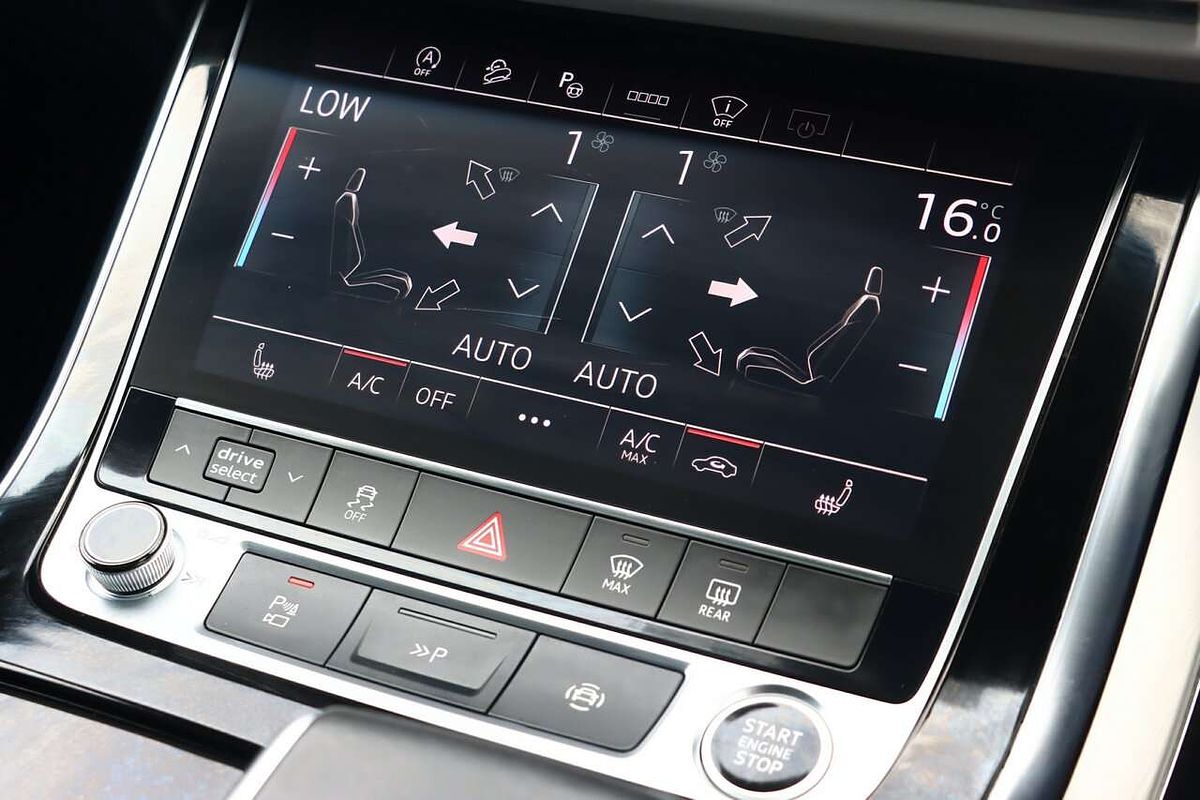 2023 Audi Q7 55 TFSI S line 4M