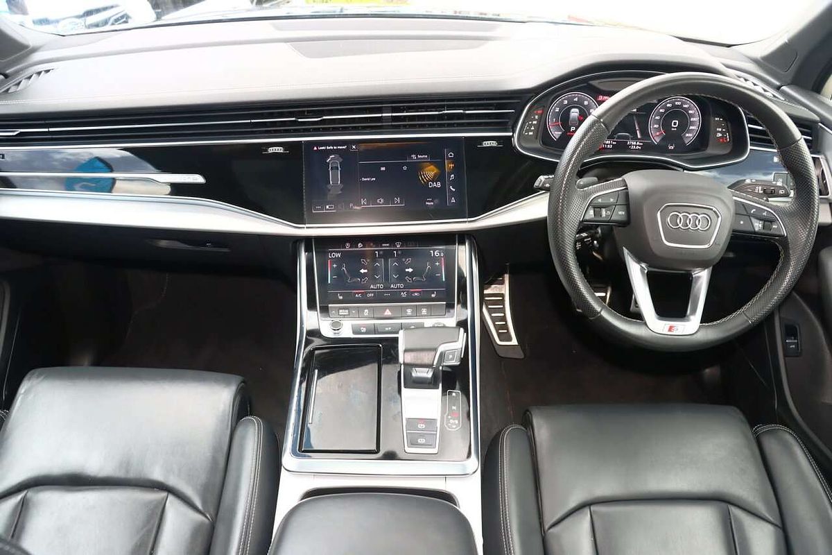2023 Audi Q7 55 TFSI S line 4M