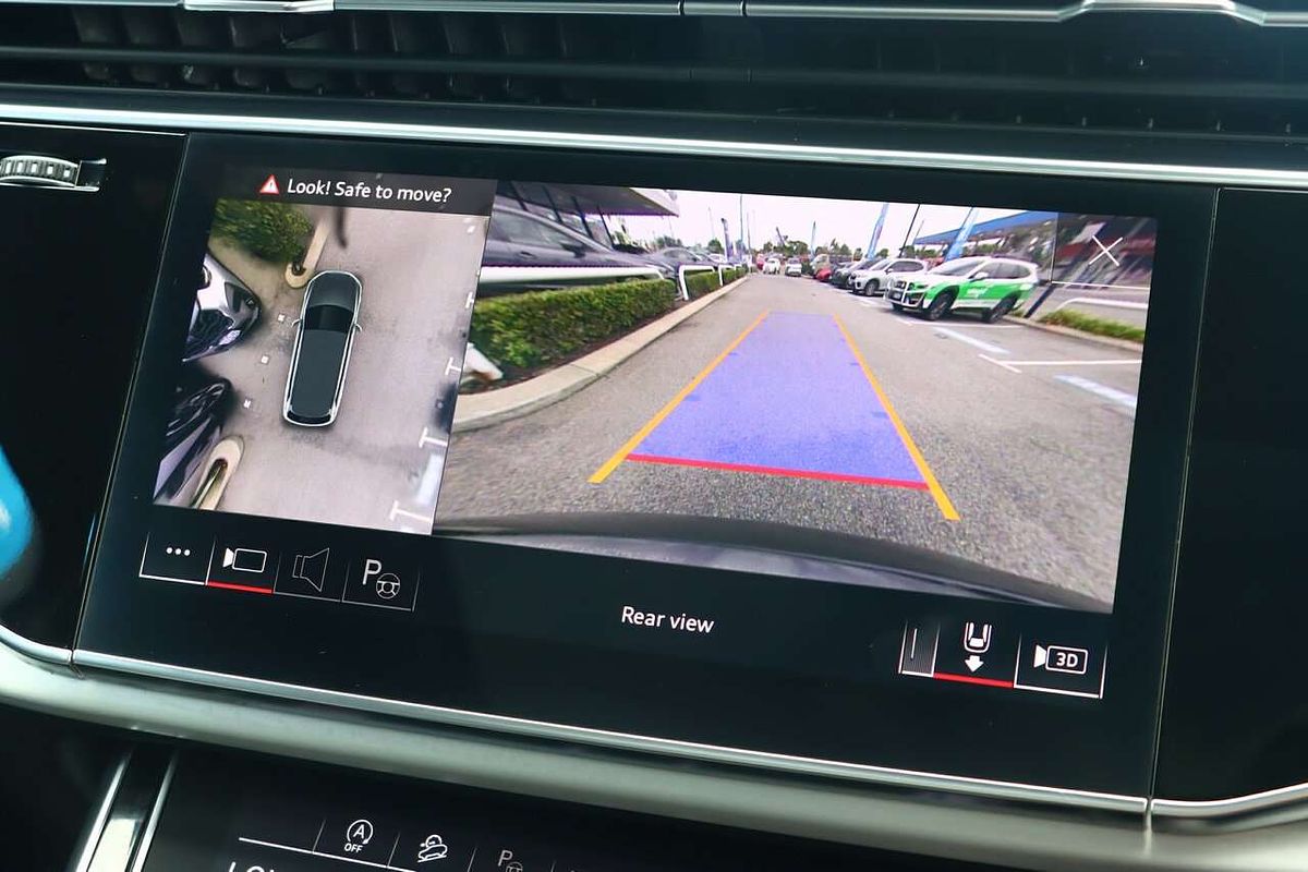 2023 Audi Q7 55 TFSI S line 4M