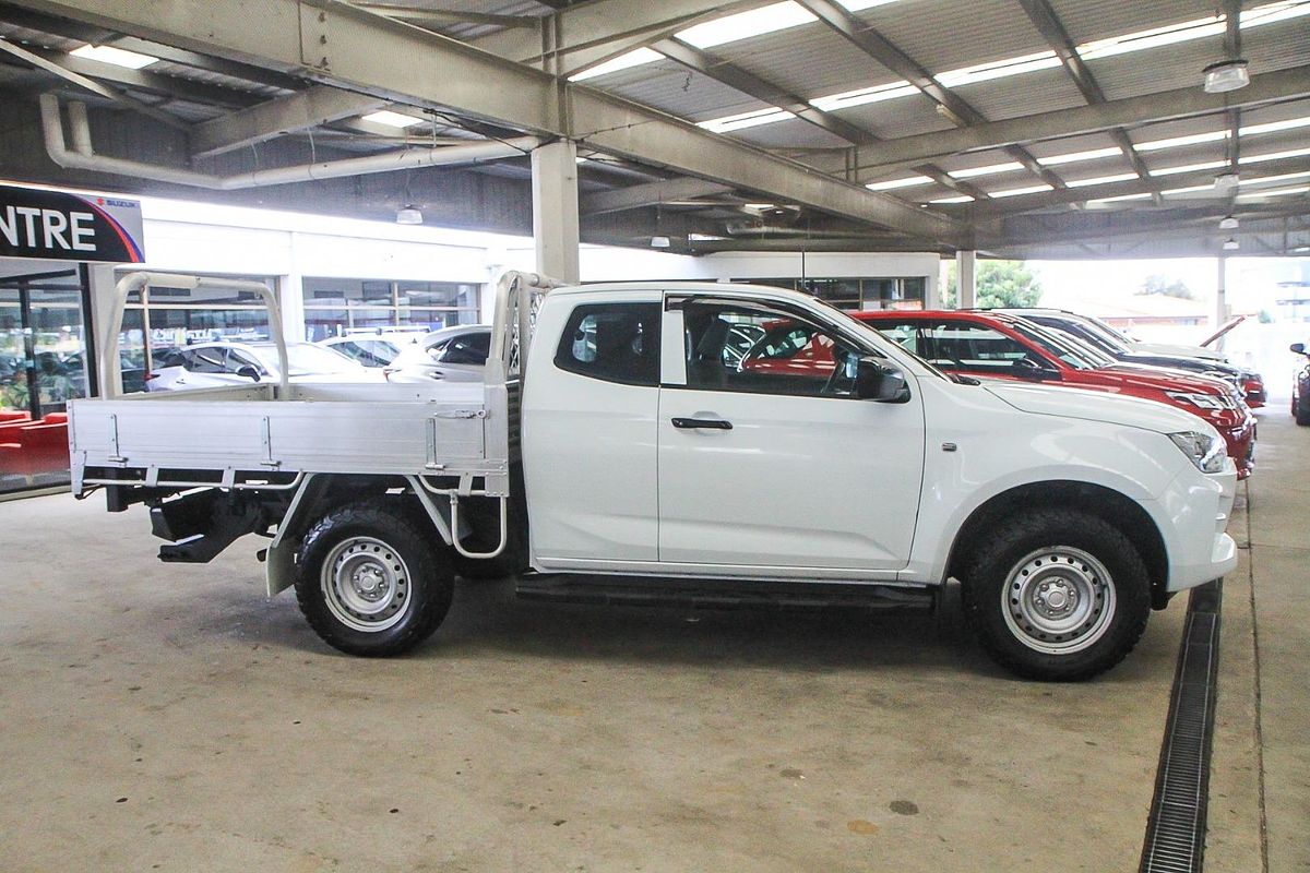 2022 Isuzu D-MAX SX 4X4
