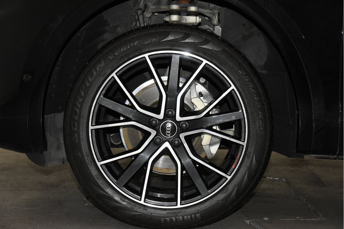 2022 Audi Q5 45 TFSI S line FY