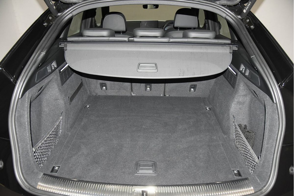 2022 Audi Q5 45 TFSI S line FY