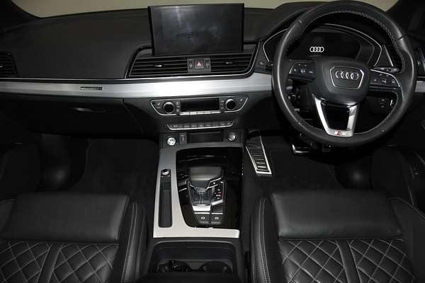 2022 Audi Q5 45 TFSI S line FY