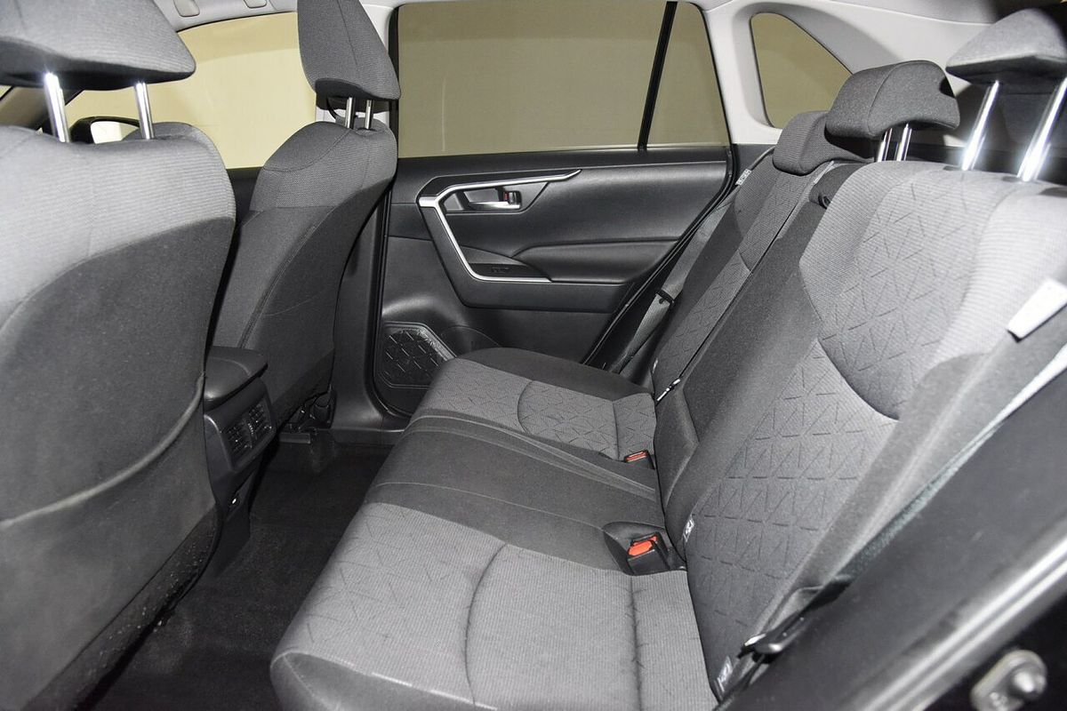2021 Toyota RAV4 GXL AXAH54R