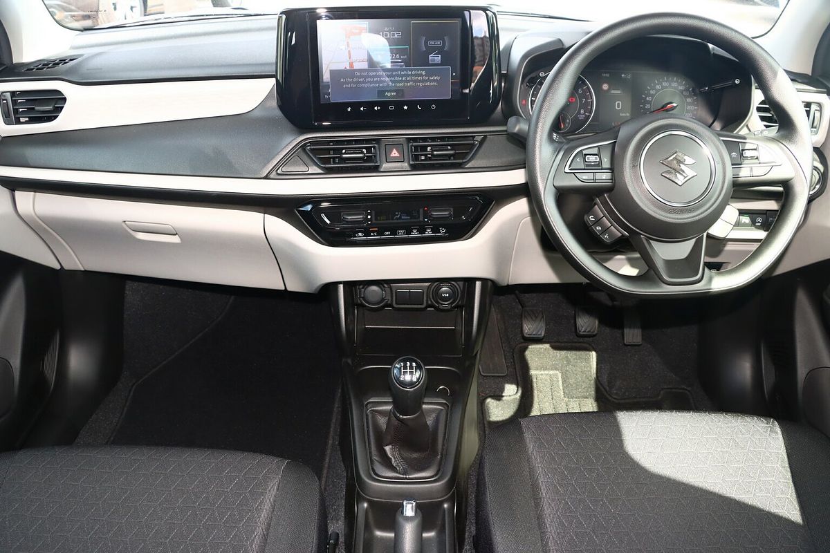 2024 Suzuki Swift Hybrid UZ