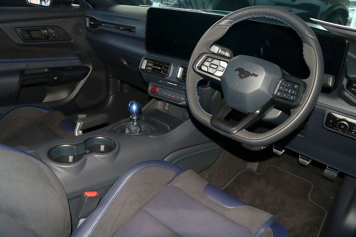 2025 Ford Mustang Dark Horse FO