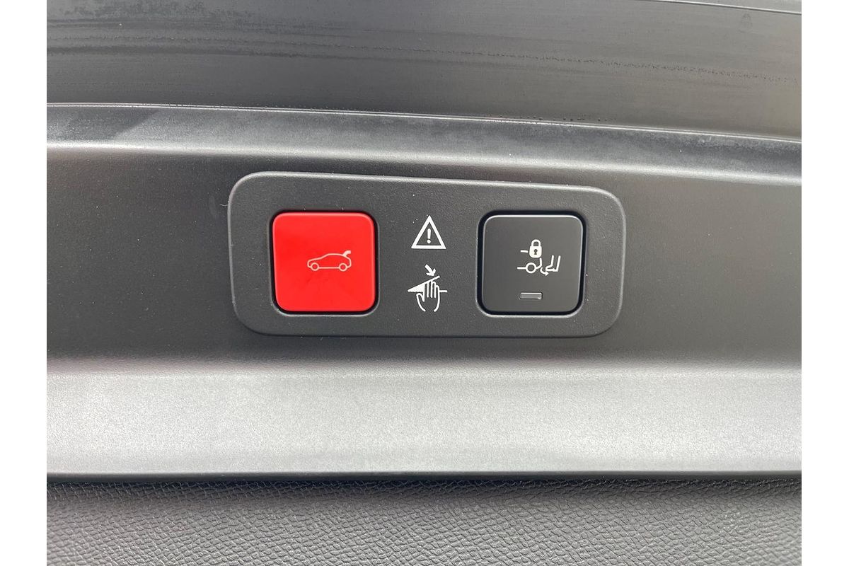 2023 Peugeot 5008 GT Sport P87