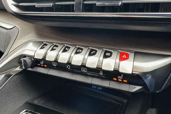 2022 Peugeot 5008 GT Sport P87