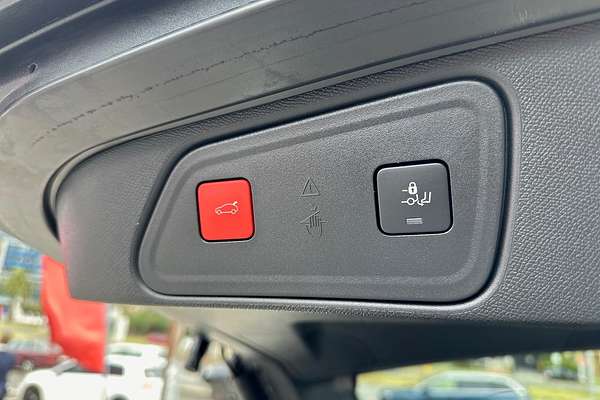2023 Peugeot 3008 Allure P84