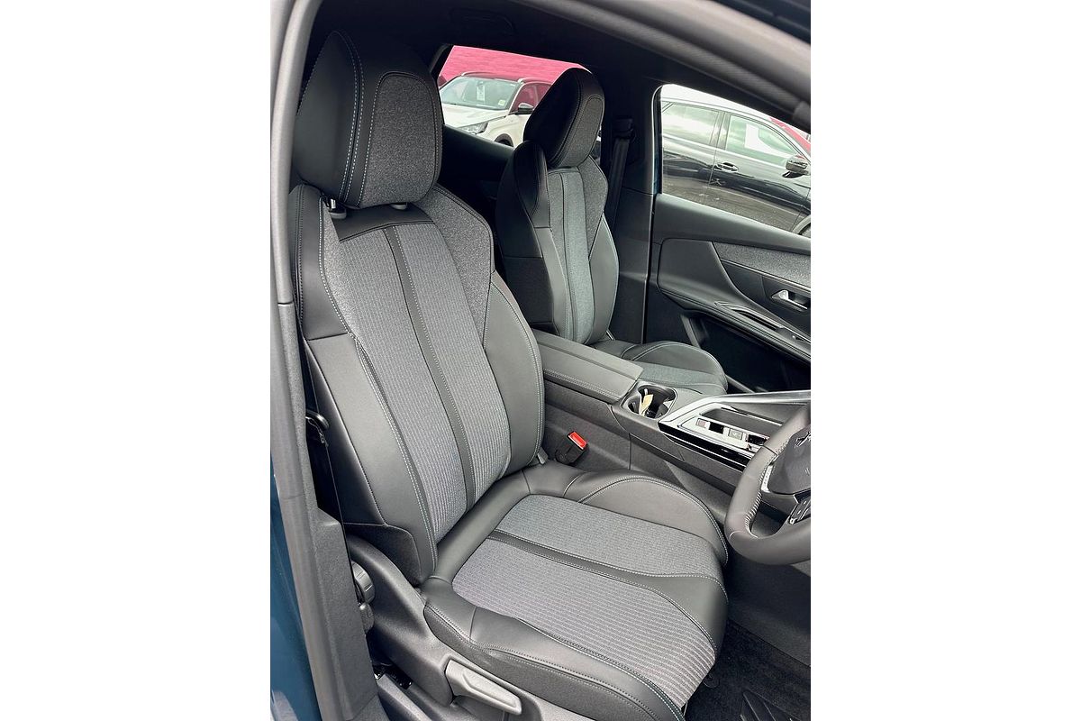 2023 Peugeot 3008 Allure P84