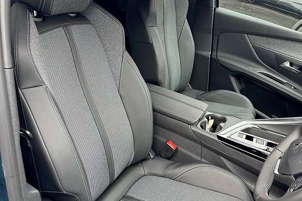 2023 Peugeot 3008 Allure P84