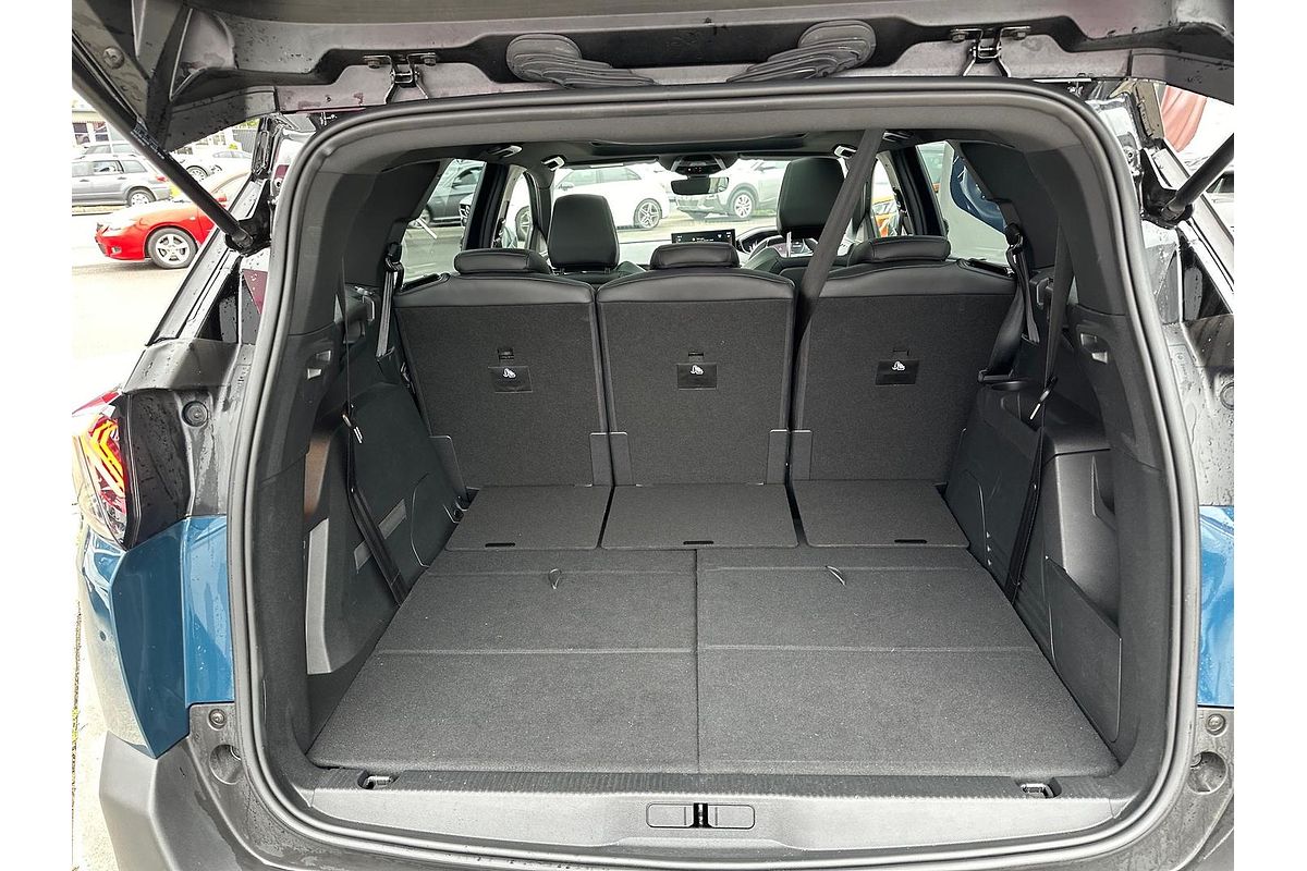 2022 Peugeot 5008 GT Sport P87