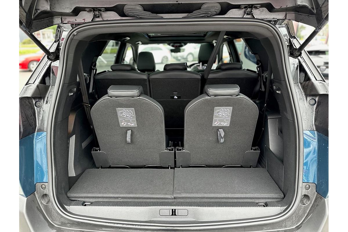 2022 Peugeot 5008 GT Sport P87