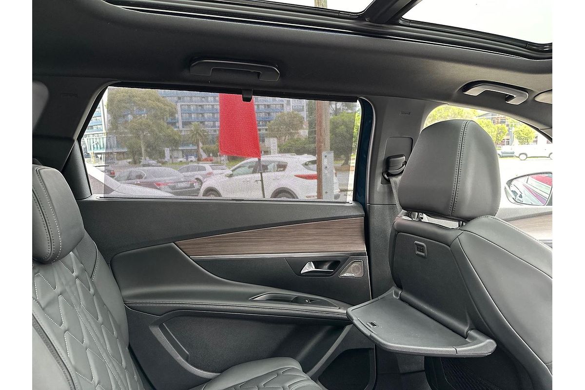 2022 Peugeot 5008 GT Sport P87