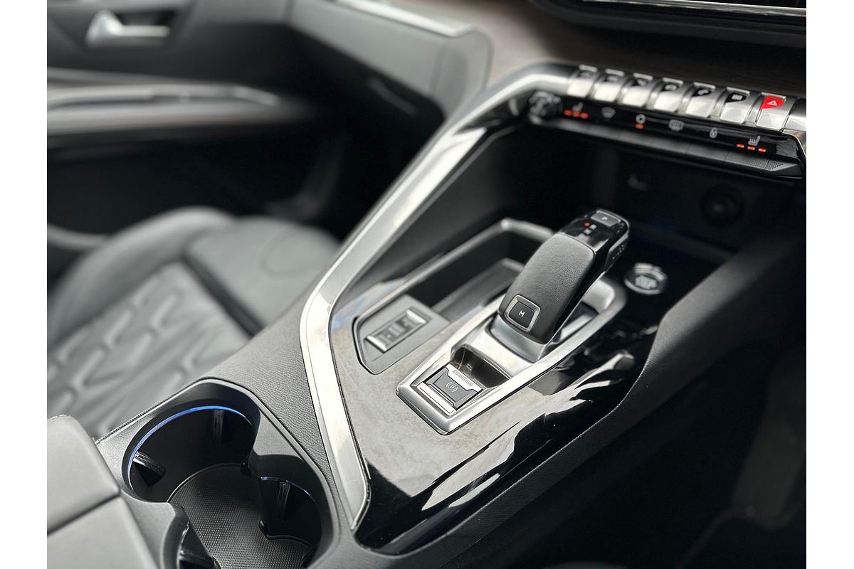2022 Peugeot 5008 GT Sport P87