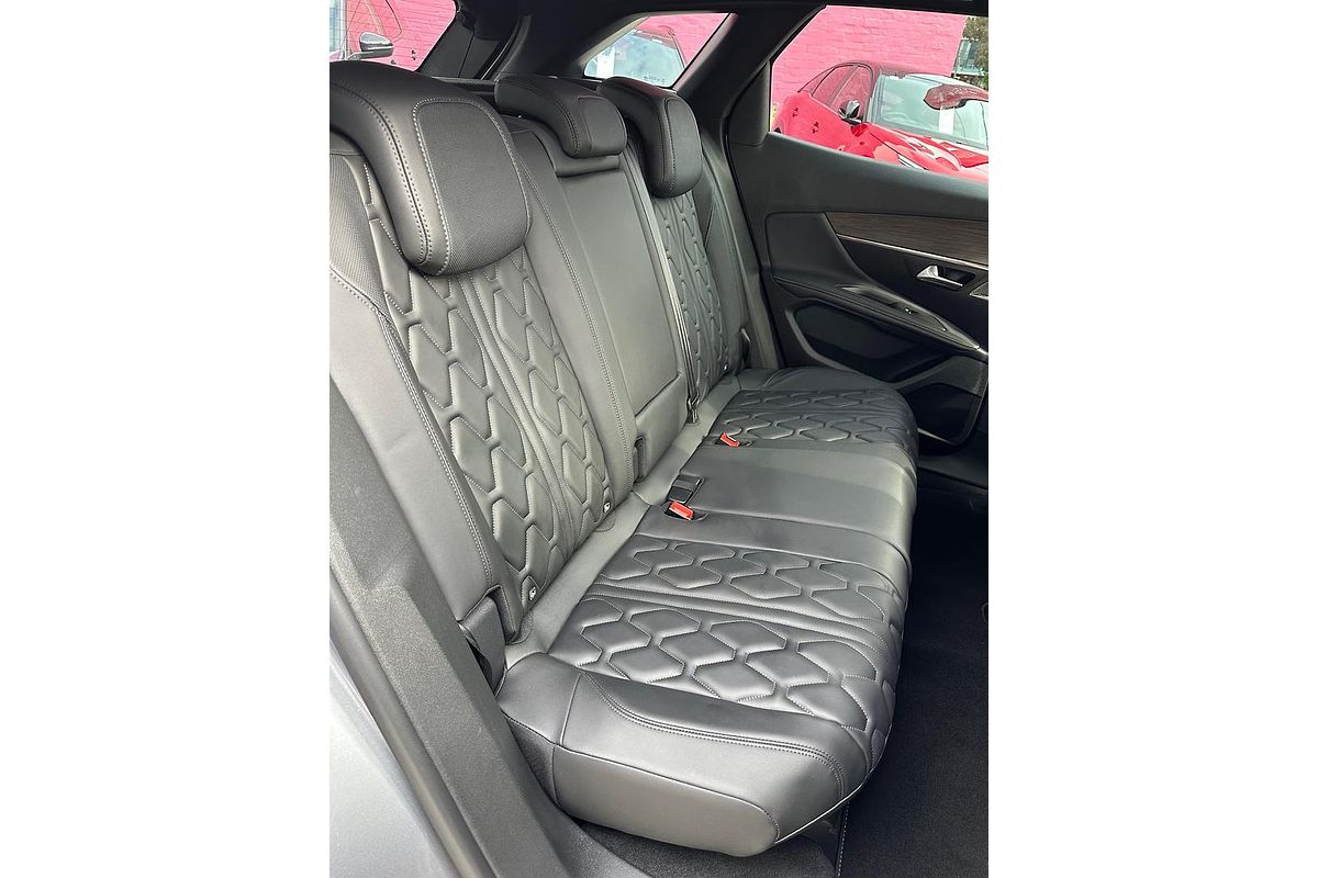 2022 Peugeot 3008 GT Sport P84