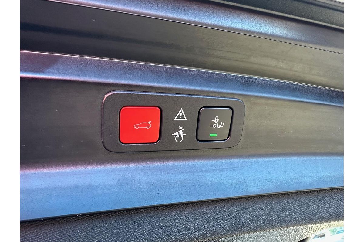 2022 Peugeot 5008 GT Sport P87