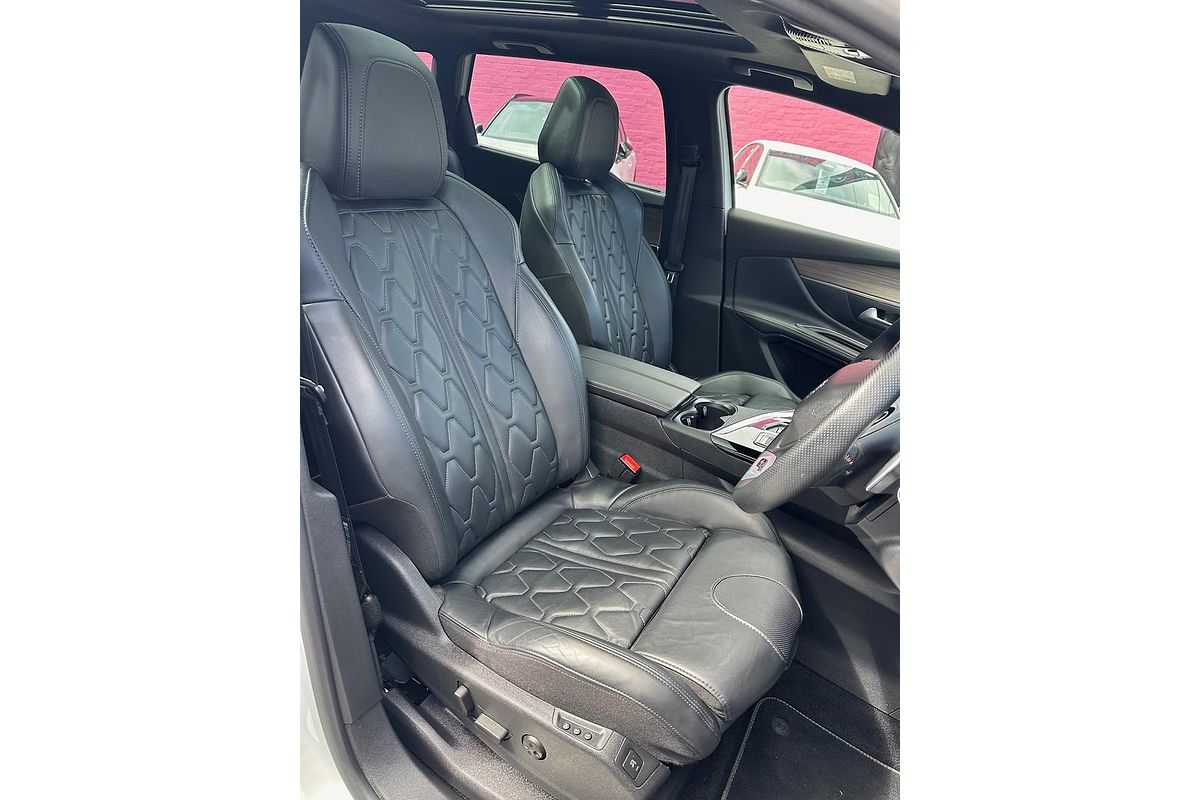 2022 Peugeot 5008 GT Sport P87