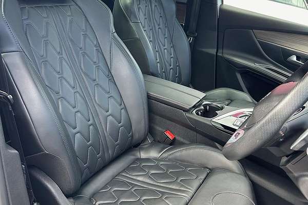 2022 Peugeot 5008 GT Sport P87