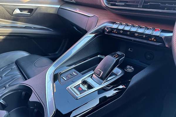 2022 Peugeot 5008 GT Sport P87