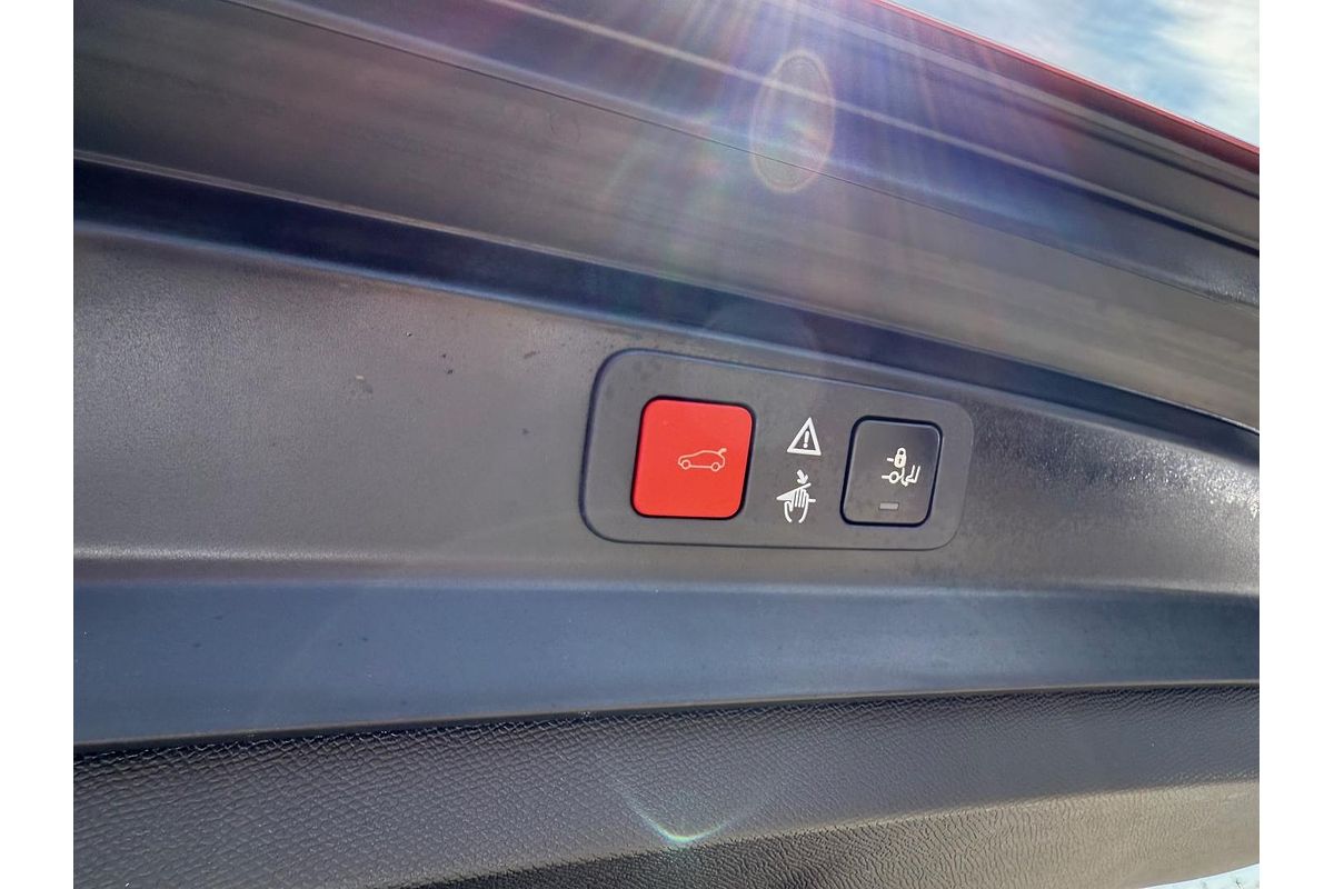 2022 Peugeot 5008 GT Sport P87