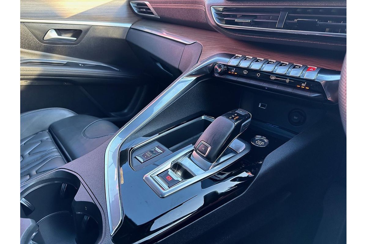 2022 Peugeot 5008 GT Sport P87