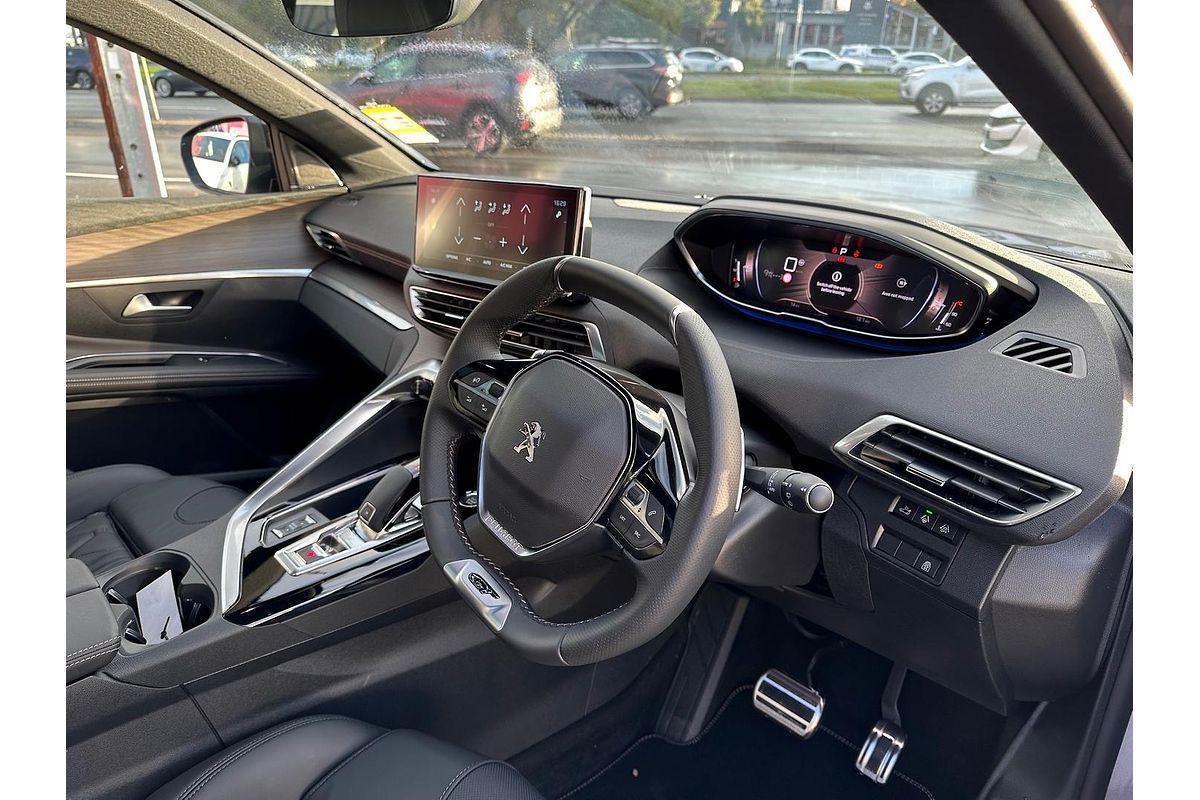 2022 Peugeot 5008 GT Sport P87