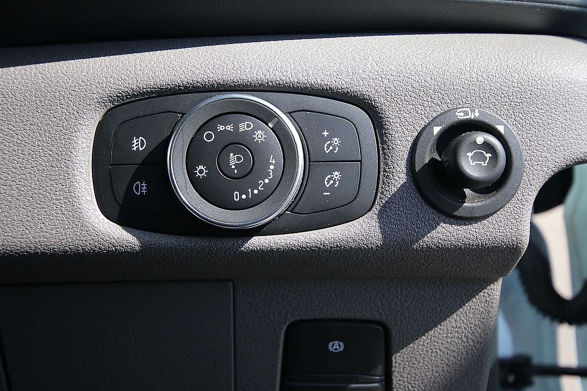 2023 Ford E-Transit 420L VO