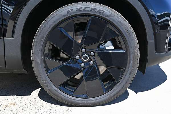 2024 Volvo EX40 Black Edition