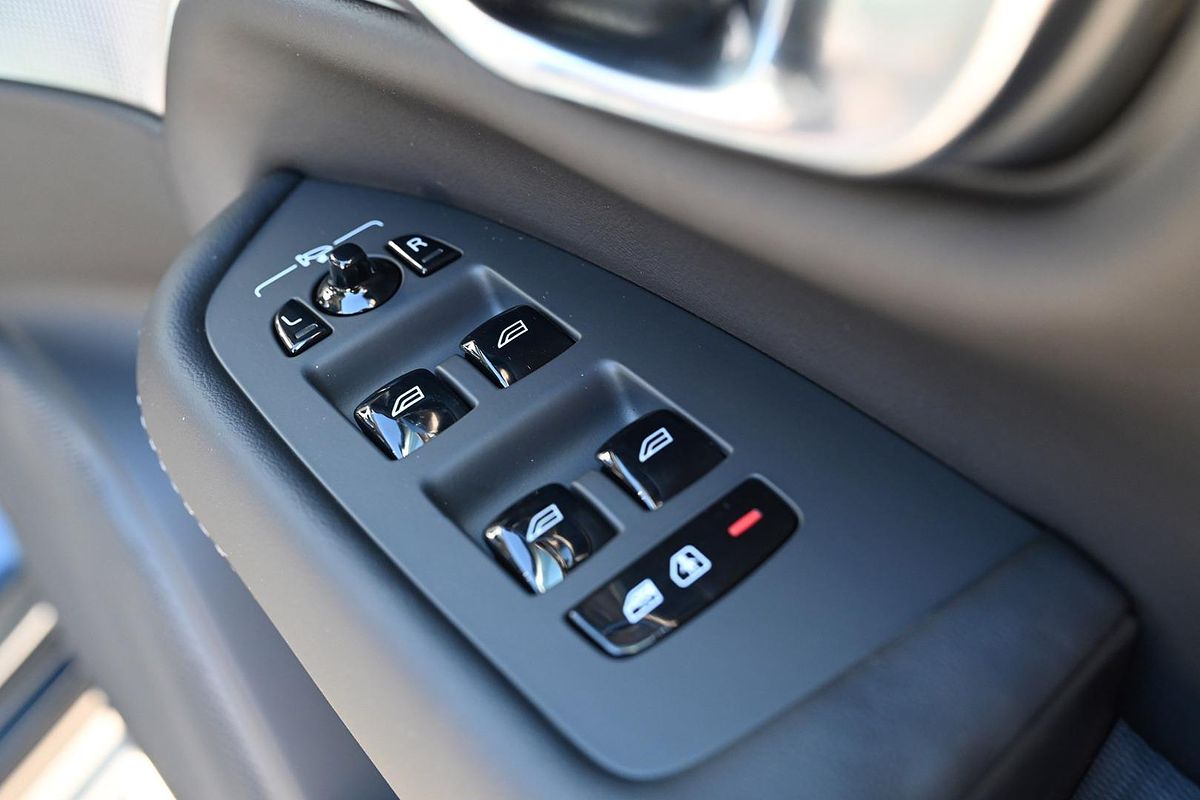 2024 Volvo XC90 Ultra B6 Bright
