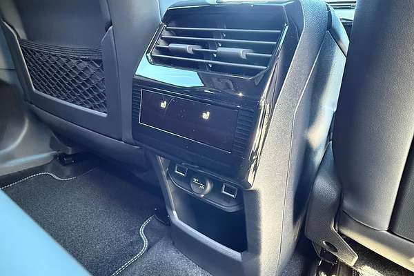 2024 Peugeot 3008 GT Premium Hybrid P64