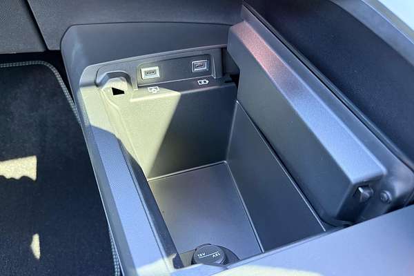 2024 Peugeot 3008 GT Premium Hybrid P64