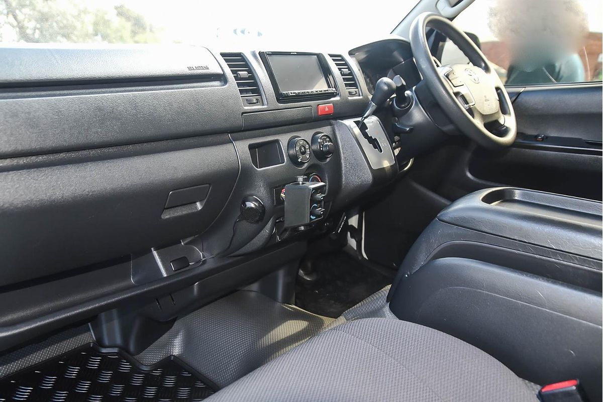 2016 Toyota Hiace TRH201R LWB