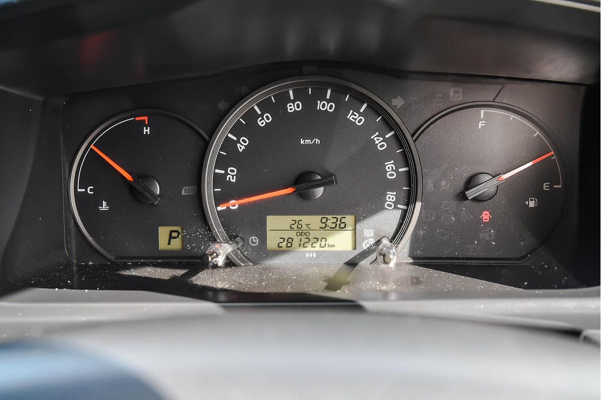 2016 Toyota Hiace TRH201R LWB