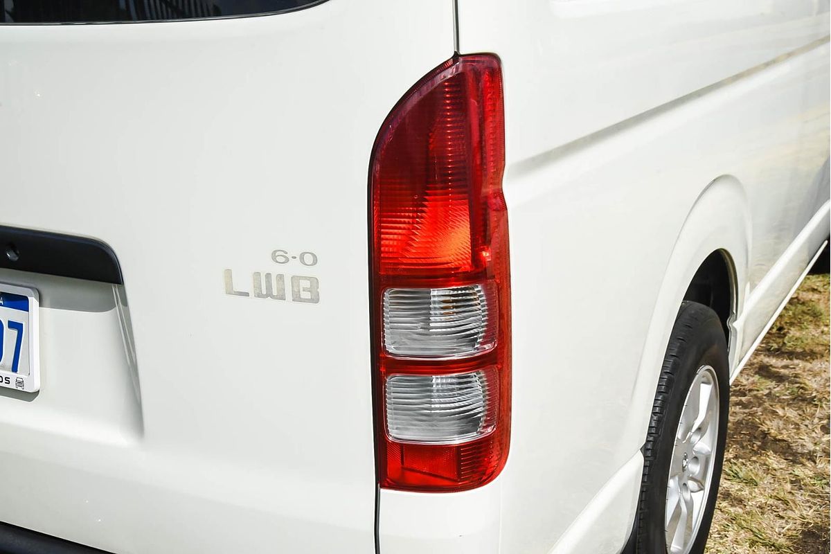 2016 Toyota Hiace TRH201R LWB