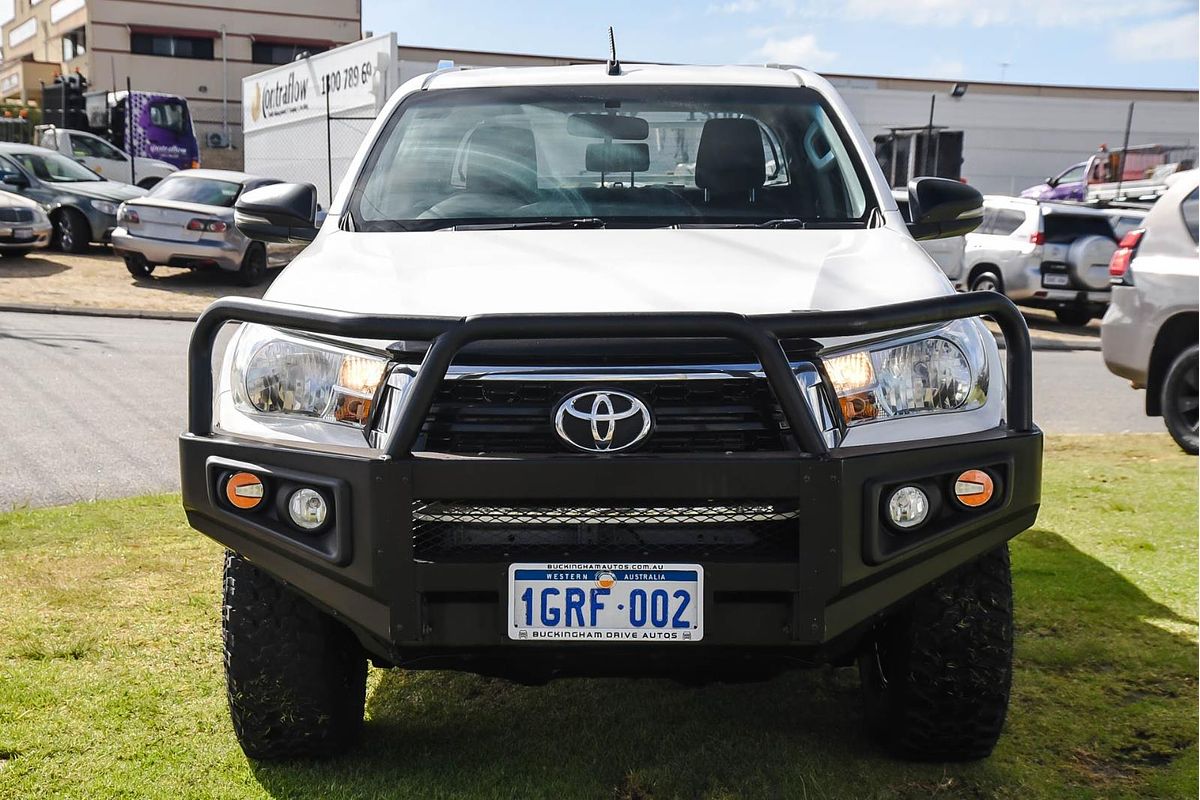 2018 Toyota Hilux SR GUN126R 4X4