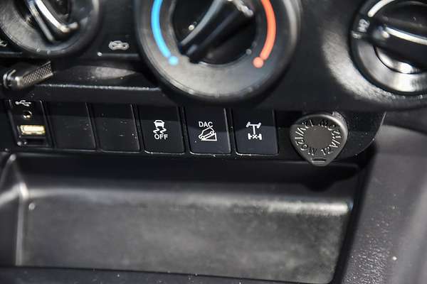 2018 Toyota Hilux SR GUN126R 4X4