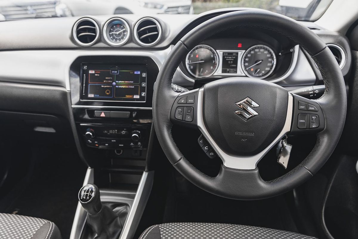 2016 Suzuki Vitara RT-S LY