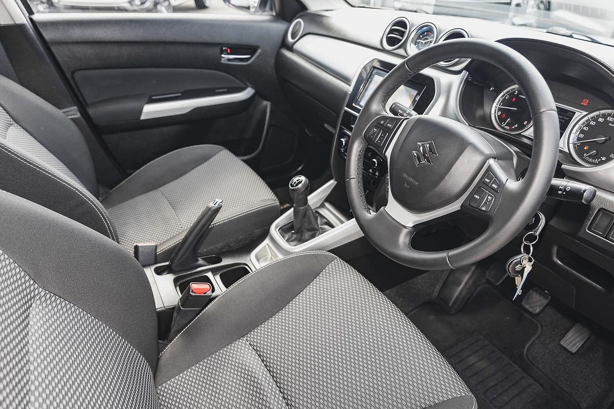 2016 Suzuki Vitara RT-S LY