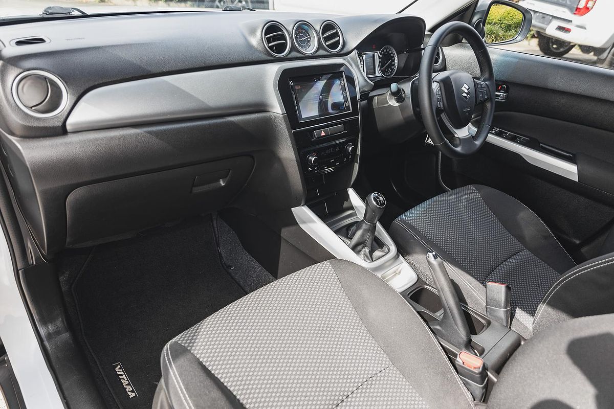 2016 Suzuki Vitara RT-S LY