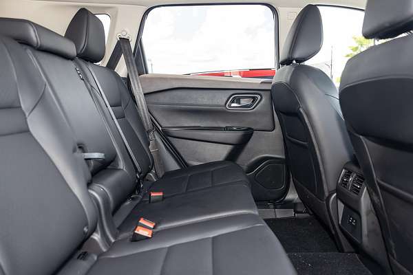 2024 Nissan X-TRAIL ST-L e-POWER T33