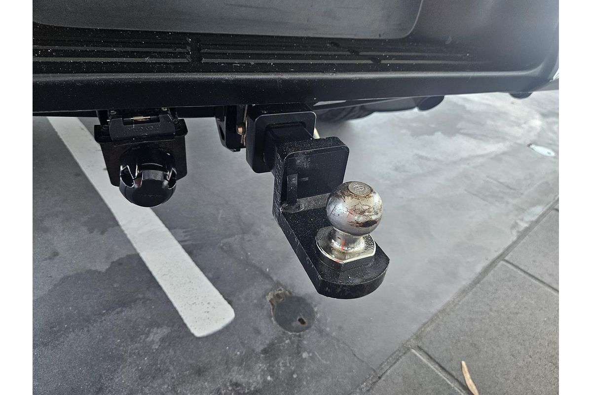 2018 Toyota Hilux SR5 GUN126R 4X4