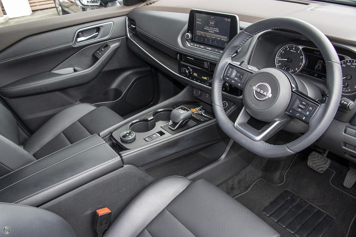 2024 Nissan X-TRAIL ST-L T33