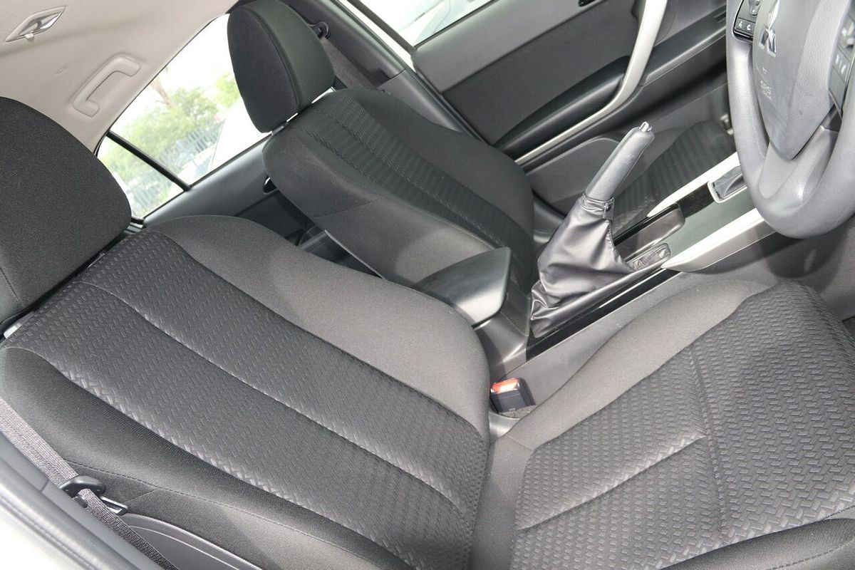 2023 Mitsubishi Eclipse Cross ES YB
