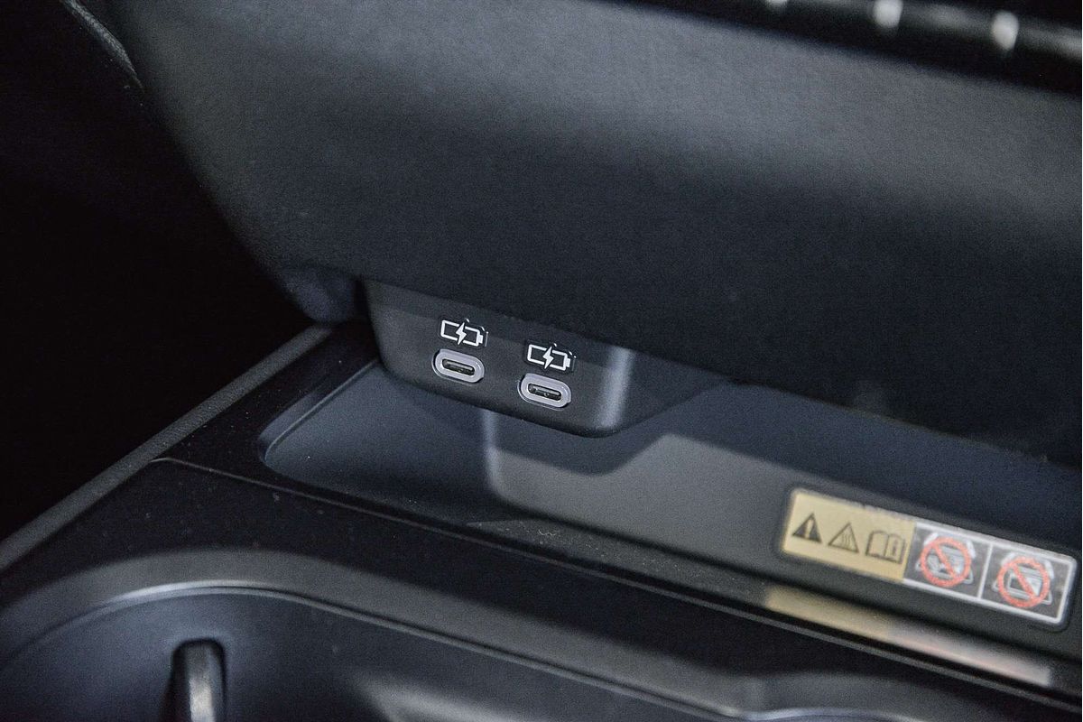 2023 Lexus UX UX300e Sports Luxury KMA10R