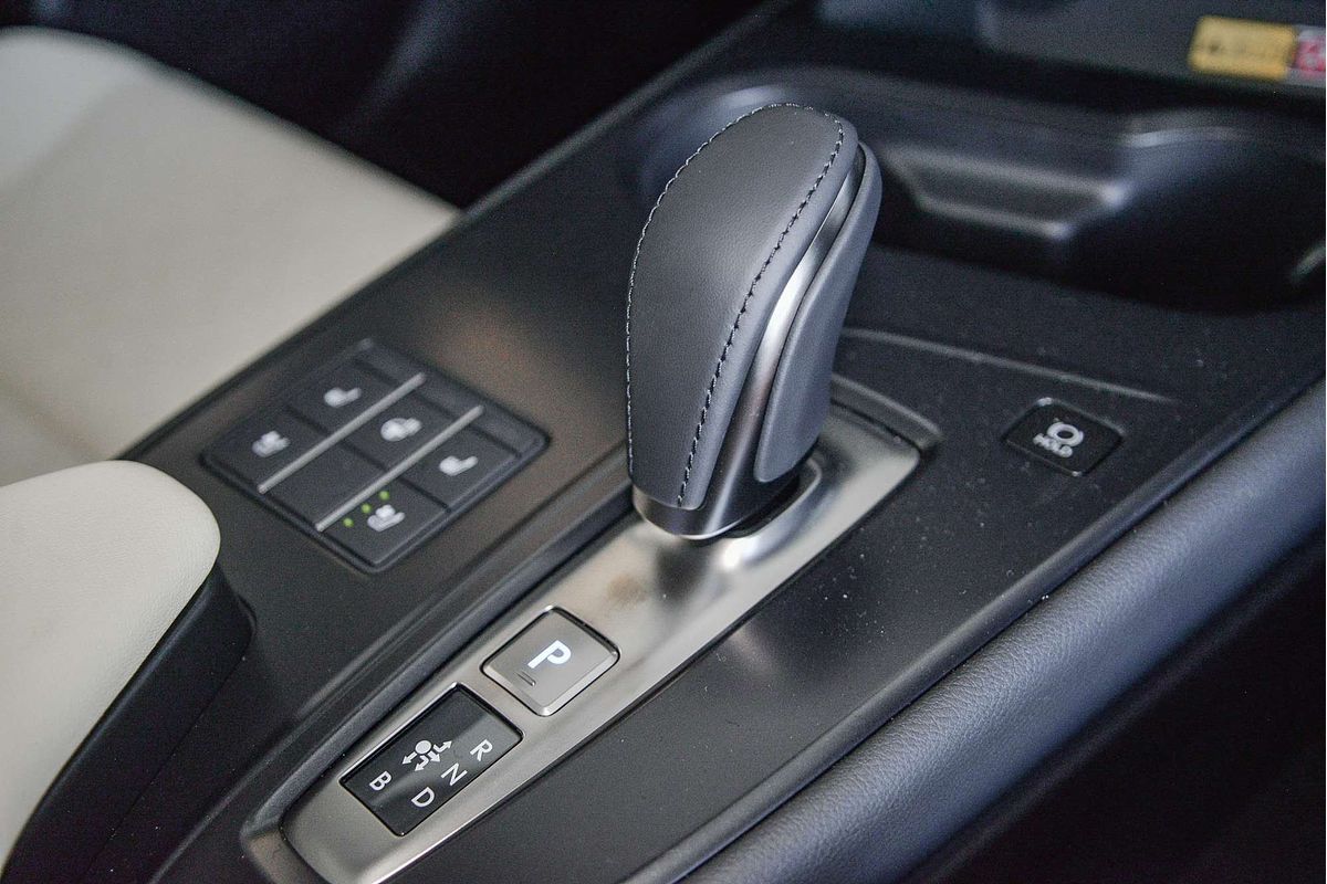 2023 Lexus UX UX300e Sports Luxury KMA10R