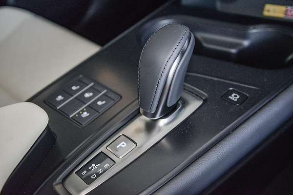 2023 Lexus UX UX300e Sports Luxury KMA10R