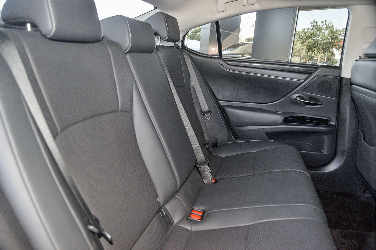 2021 Lexus ES ES300h Luxury AXZH10R